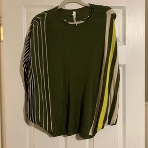 Knit pull over blouse